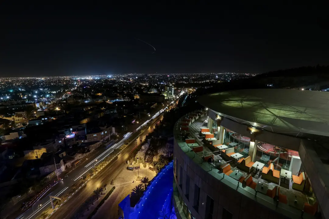 هتل بزرگ شیراز - نمای بیرونی 