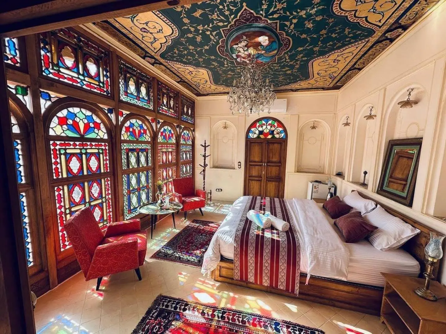 هتل بوتیک شمس الملوک شیراز - اتاق 2 تخته (1 تخت 2 نفره)