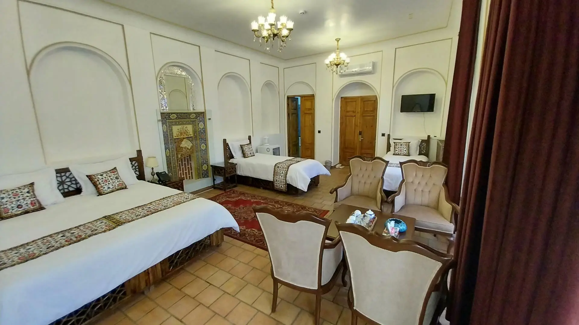 هتل بوتیک عمارت میرزا مهدی فراش باشی تبریز - نمای اتاق