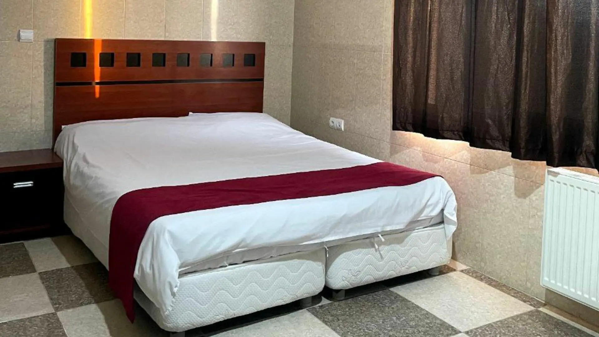 هتل آپارتمان آسام کرمان - اتاق 2 تخته (1 تخت 2 نفره)