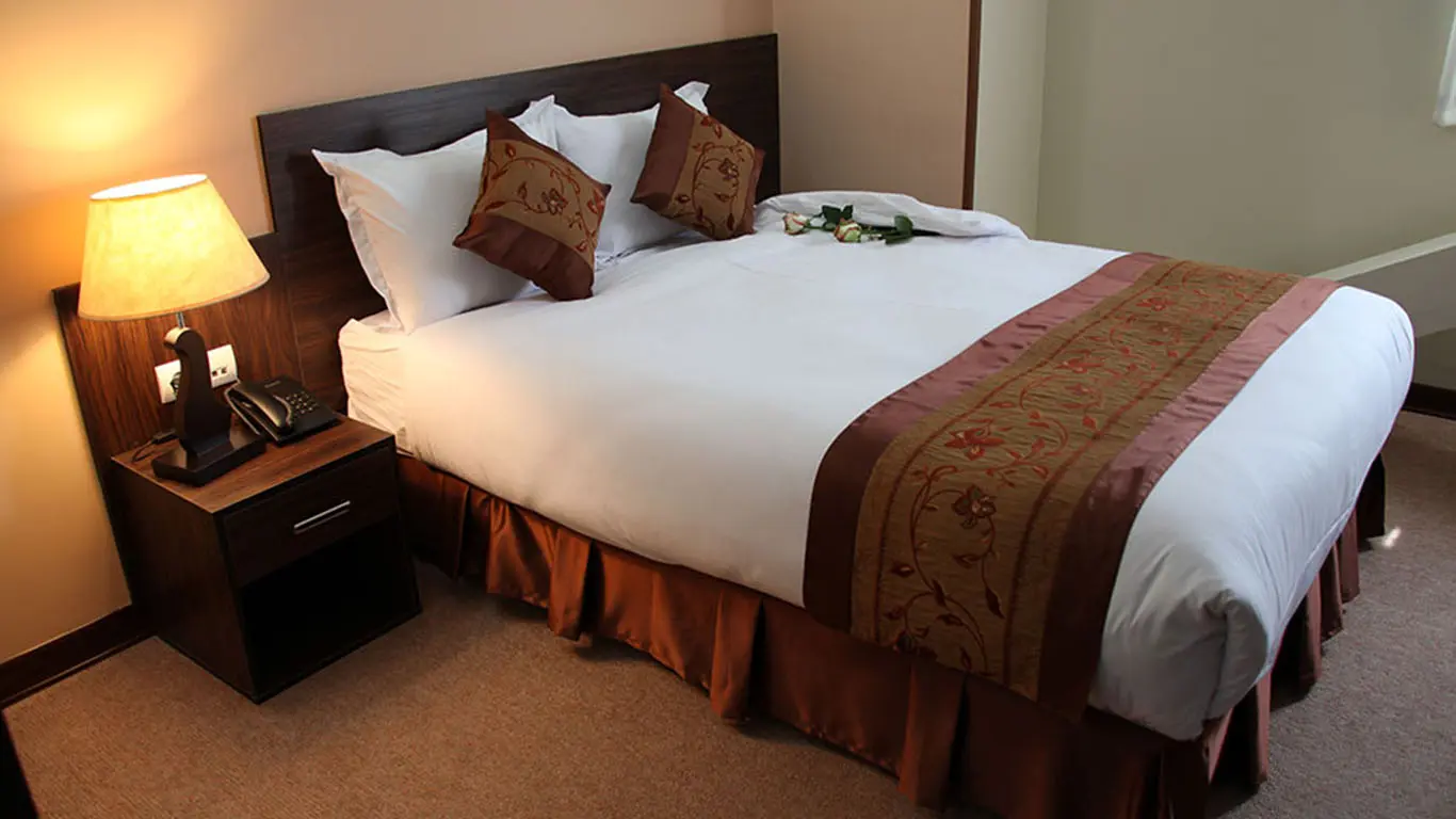 هتل حجاب تهران - اتاق 2 تخته (1 تخت 2 نفره)