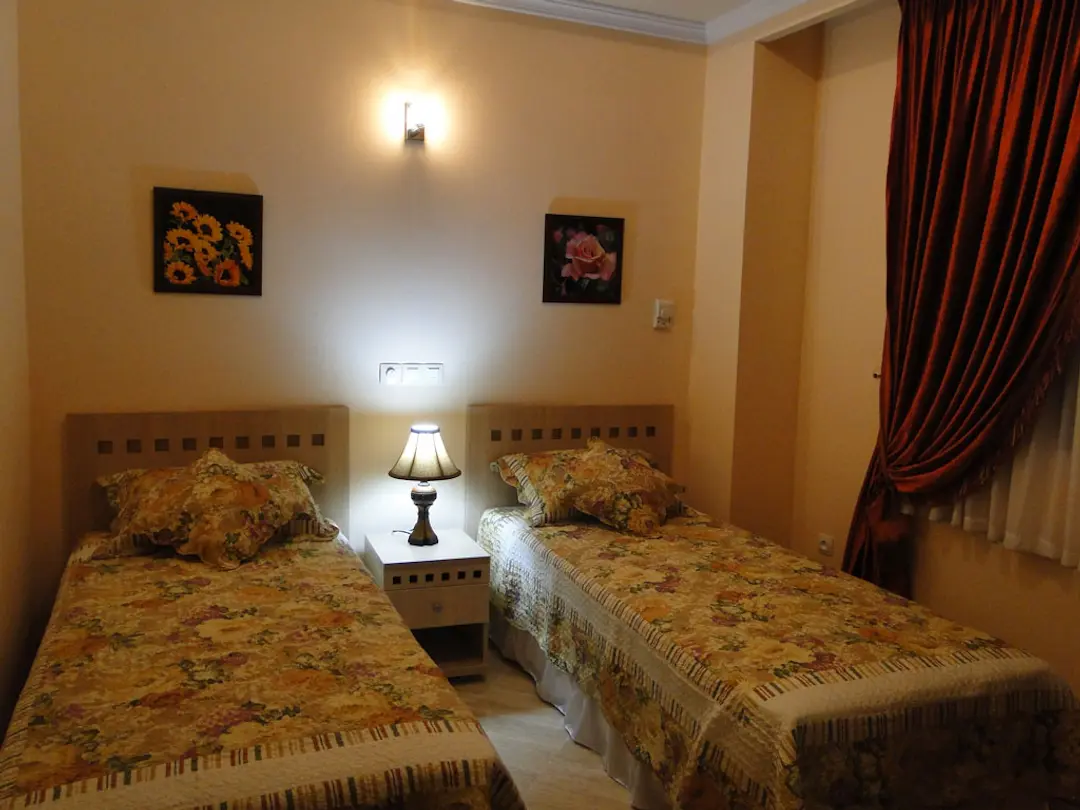 هتل آپارتمان مهرگان تهران - اتاق 2 تخته (2 تخت 1 نفره)