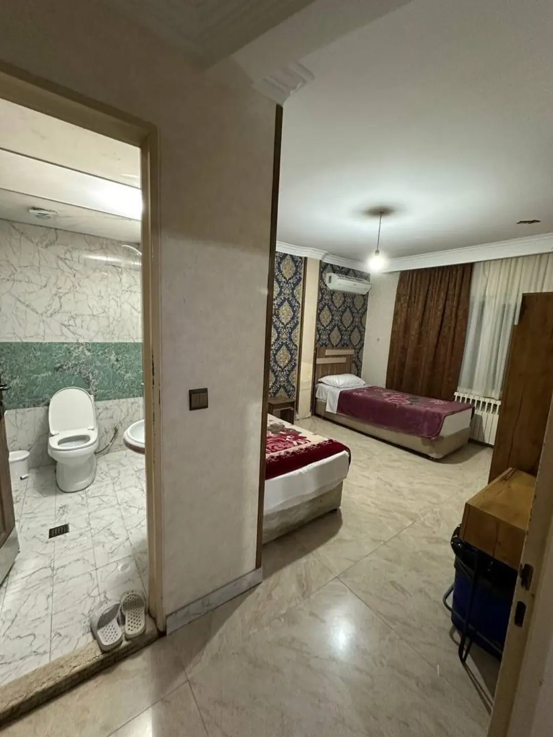 مهمانپذیر کشاورز تهران - نمای اتاق