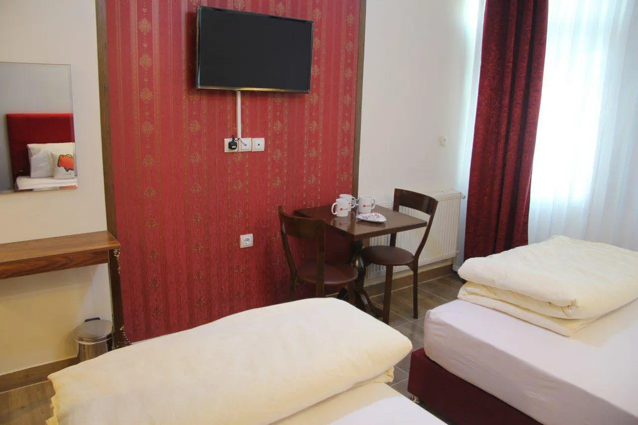 مهمانپذیر آران تهران - نمای اتاق