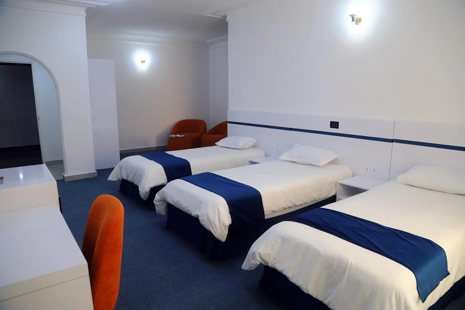 هتل آریان کیش - اتاق 3 تخته (3 تخت 1 نفره)