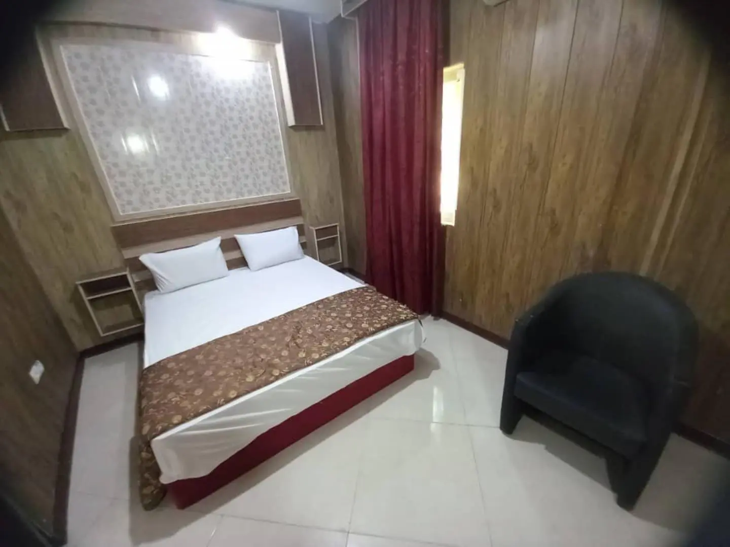 هتل پانیذ کیش - اتاق 2 تخته (1 تخت 2 نفره)