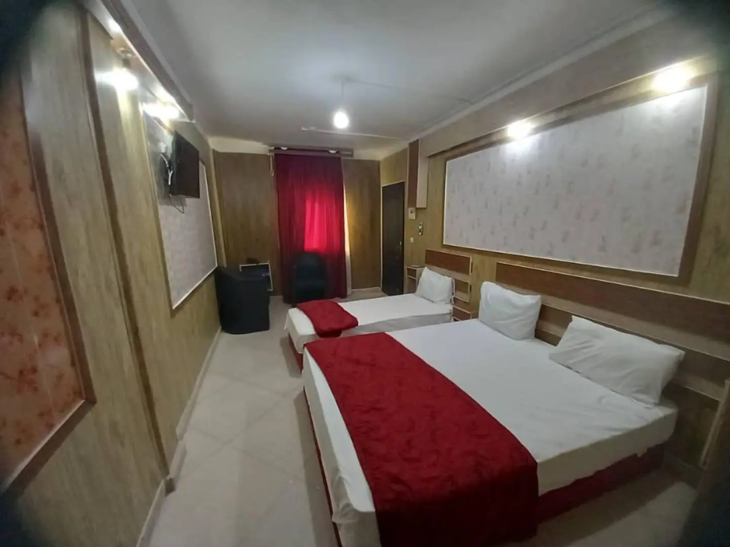 هتل پانیذ کیش - اتاق 3 تخته (1 تخت 2 نفره 1 تخت 1 نفره)