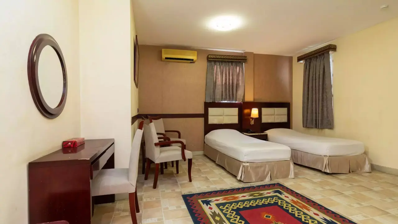 هتل تعطیلات کیش - اتاق 2 تخته (2 تخت 1 نفره)