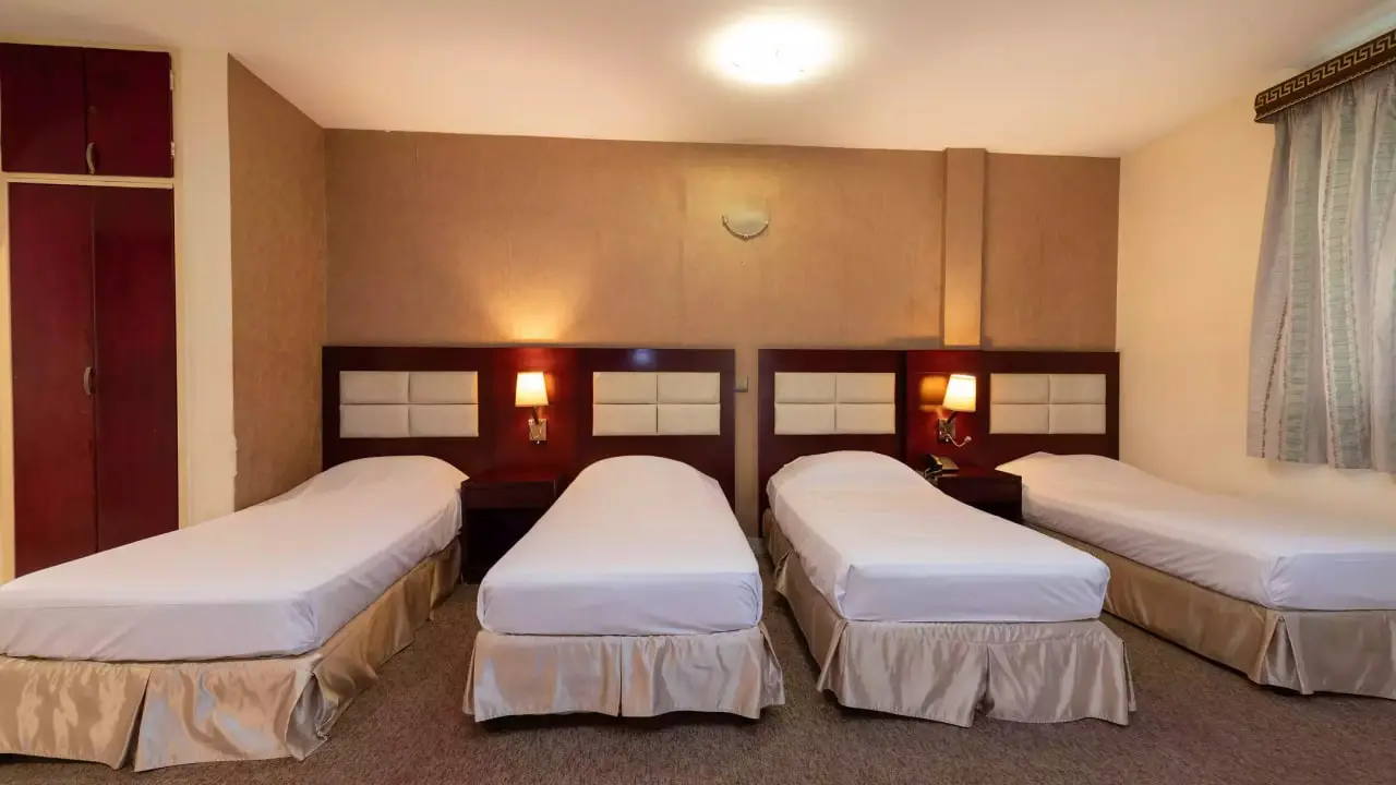 هتل تعطیلات کیش - اتاق 4 تخته (4 تخت 1 نفره)