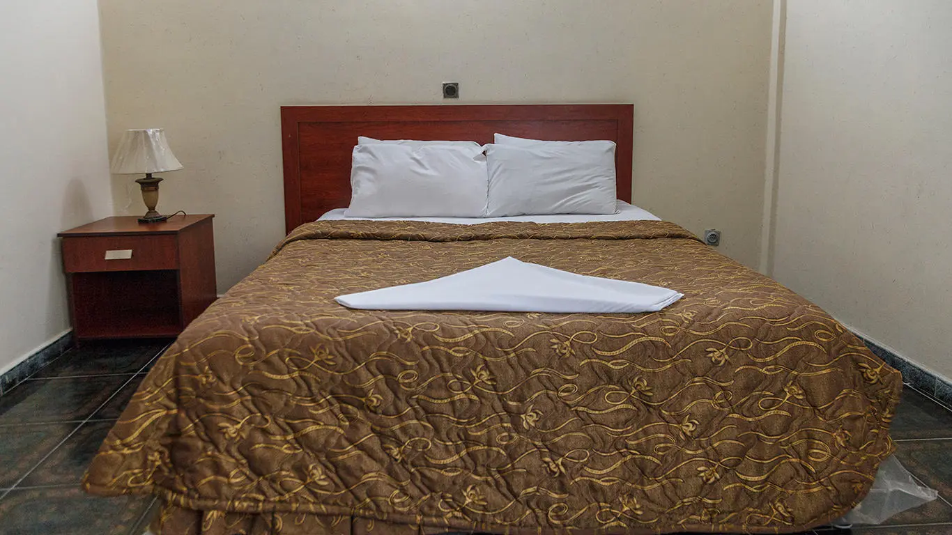 هتل تماشا کیش - اتاق 2 تخته (1 تخت 2 نفره)