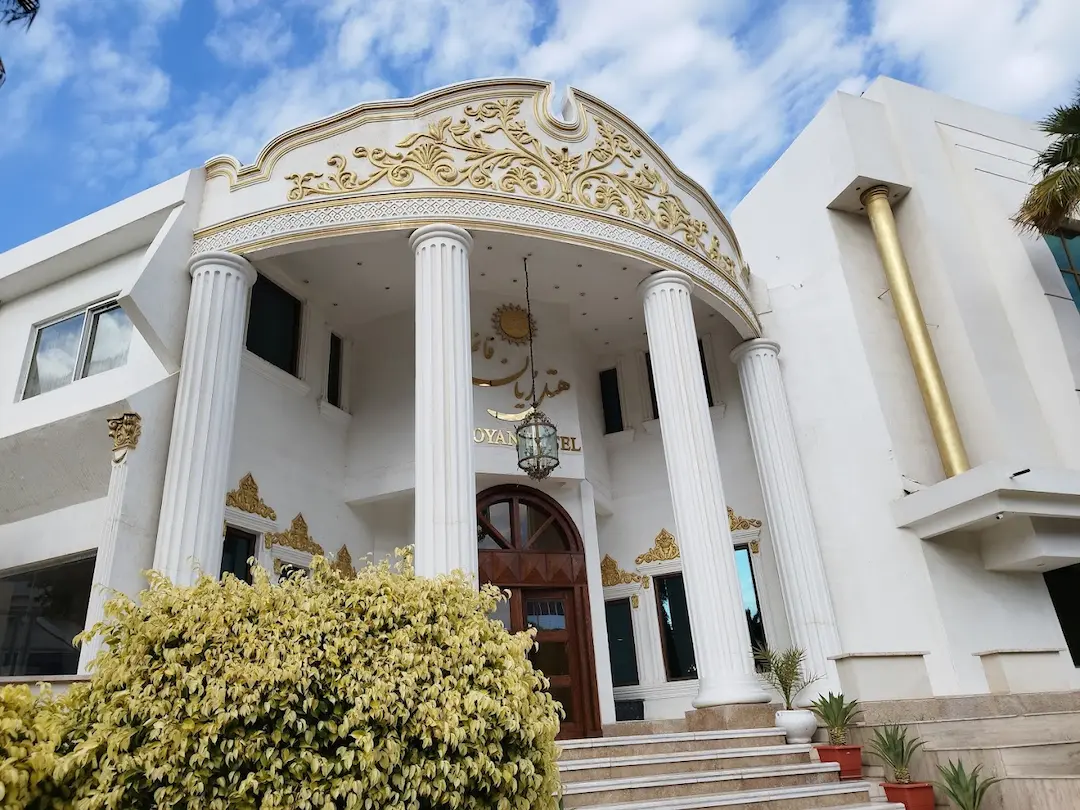 هتل رُیان قائم کیش - نمای بیرونی 