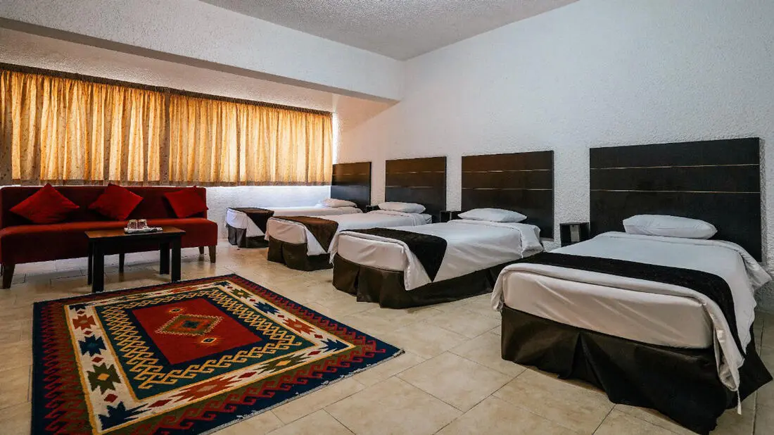 هتل گلدیس کیش - اتاق 4 تخته (4 تخت 1 نفره)