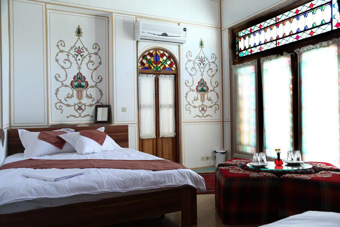 اقامتگاه سنتی ایروانی اصفهان - اتاق 2 تخته (1 تخت 2 نفره)