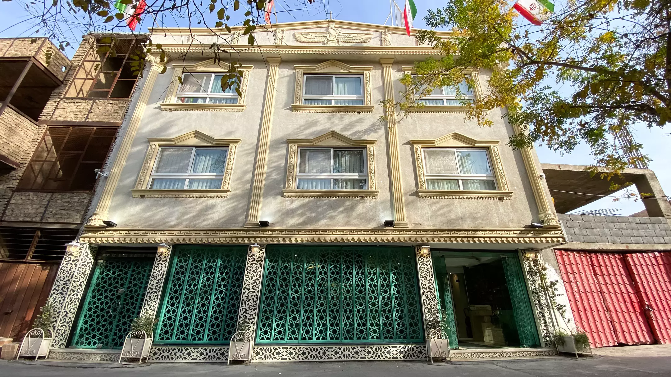 هتل آوا پلاس اصفهان - نمای بیرونی 