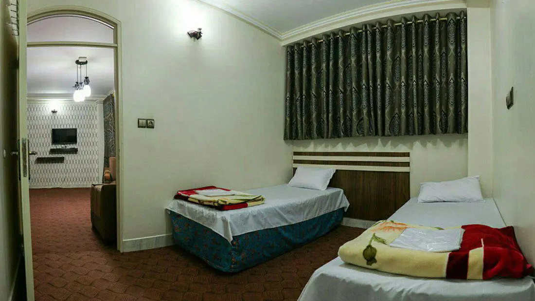 هتل آپارتمان فردوس قم - اتاق 2 تخته (2 تخت 1 نفره)