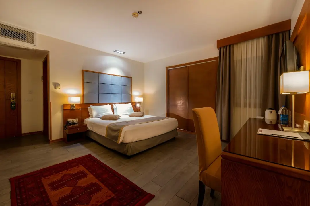 هتل عمارت مرمر اهواز - اتاق 2 تخته (1 تخت 2 نفره)