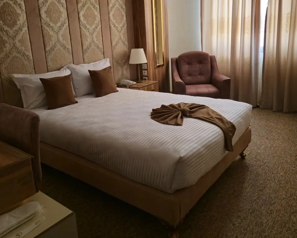 هتل وزرا بندرعباس - اتاق 2 تخته (1 تخت 2 نفره)