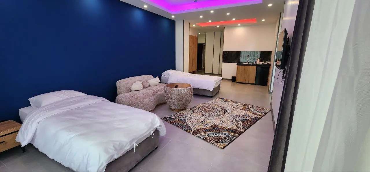 هتل ساحلی دینا تنکابن - اتاق 2 تخته (2 تخت 1 نفره)