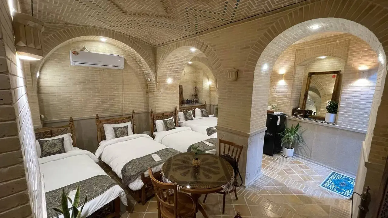 اقامتگاه سنتی عمارت جهانشاهی شیراز - نمای اتاق 