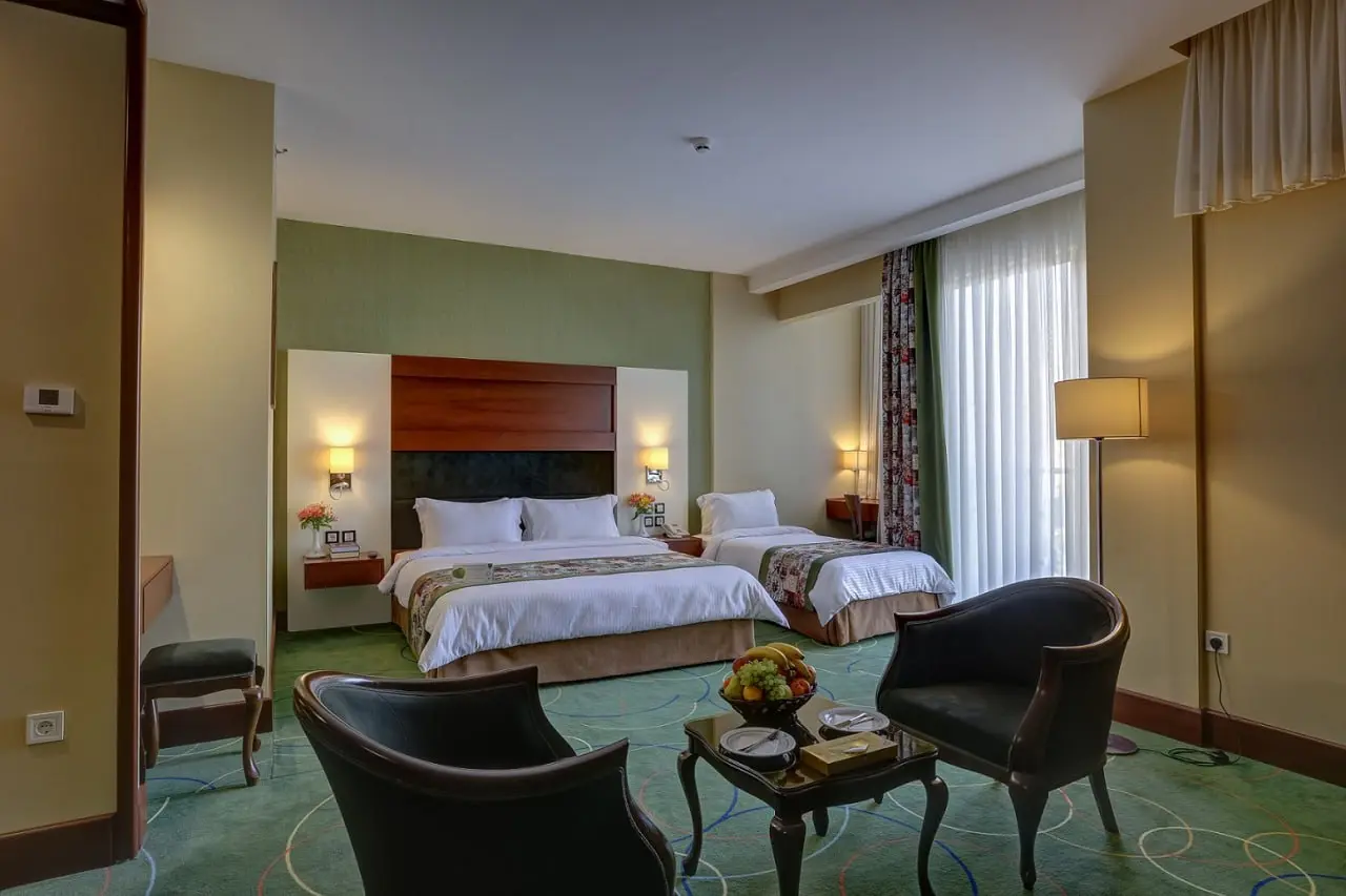 هتل بین المللی هما 1 مشهد - اتاق 3 تخته (1 تخت 2 نفره 1 تخت 1 نفره)