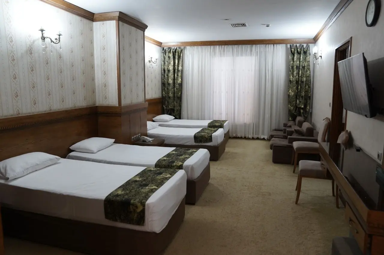 هتل فدک الزهرا مشهد - اتاق 4 تخته (4 تخت 1 نفره)