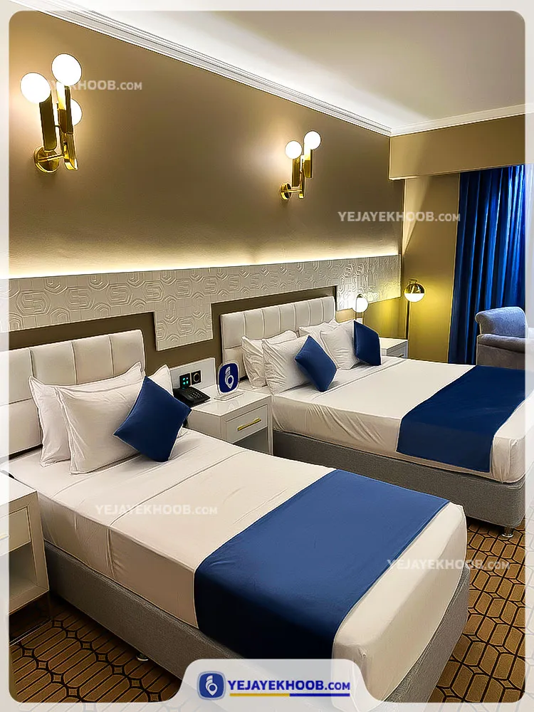 هتل آسمان رویال کیش - اتاق 3 تخته (1 تخت 2 نفره و 1 تخت 1 نفره)