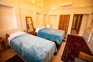اقامتگاه سنتی احسان کاشان -  اتاق 2 تخته (2 تخته 1 نفره)