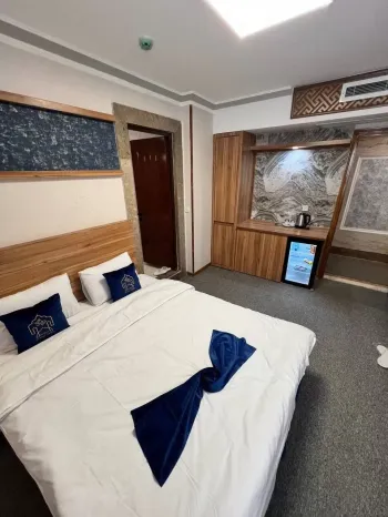 هتل ضیافت نور مشهد - اتاق ۲ تخته (۱ تخت ۲ نفره)  