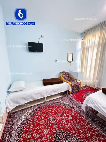 سوئیت آپارتمان خلفایی مشهد - نمای اتاق ( ۲ تخت سینگل )