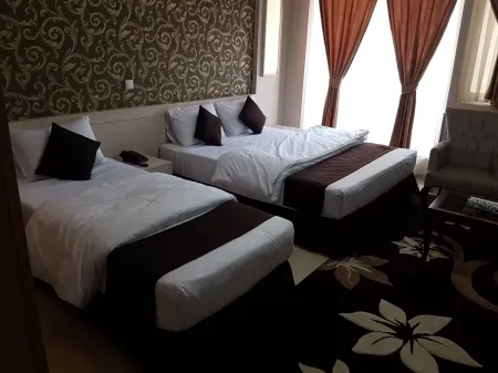 هتل نماز مشهد - اتاق ۳ تخته (۱ تخت ۲ نفره و ۱ تخت ۱ نفره)