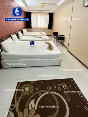 هتل تابش مشهد - اتاق ۴ تخته (۱ تخت ۲ نفره و ۲ تخت ۱ نفره)