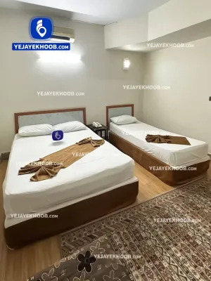 هتل امیر کبیر مشهد - اتاق ۳ تخته (۱ تخت ۲ نفره و ۱ تخت ۱ نفره)