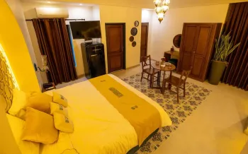 اقامتگاه سنتی عمارت 85 تهران - اتاق 2 تخته (1 تخت 2 نفره)