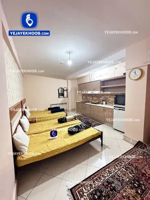 هتل ممتاز مقدم مشهد - اتاق ۴ تخته (۱ تخت ۲ نفره و ۲ تخت ۱ نفره)