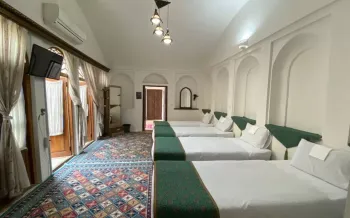 هتل سنتی کهن کاشانه یزد - اتاق 4 تخته (4 تخت 1 نفره)