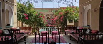 هتل سنتی کهن کاشانه یزد - نمای محوطه