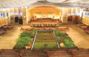 هتل سنتی مظفر یزد - نمای محوطه