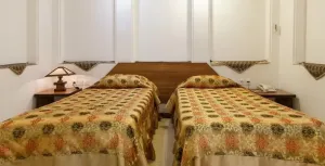 هتل سنتی مظفر یزد - اتاق 2 تخته (2 تخت 1 نفره)