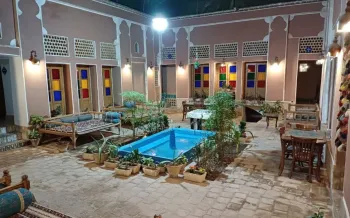 اقامتگاه سنتی علی بابا یزد - نمای بیرونی