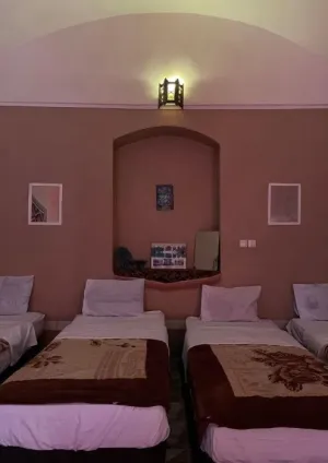 اقامتگاه سنتی علی بابا یزد - نمای اتاق