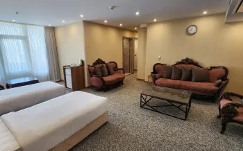 هتل فاطیما قم -  اتاق 2 تخته (2 تخت 1 نفره)