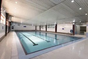 هتل ورزش تهران - استخر