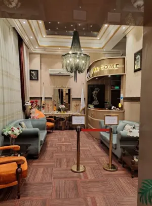 هتل پاسارگاد قم - لابی 