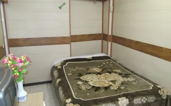 هتل آریا قم - اتاق 2 تخته (1تخت 2نفره)