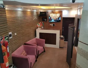 خانه مسافر سپیدار قم - لابی 