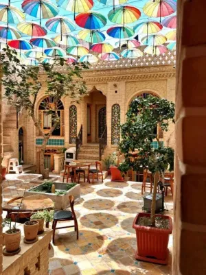 اقامتگاه سنتی فرهنگ قم - نمای محوطه