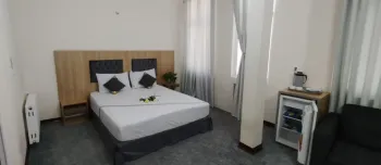 هتل آراسته قم - اتاق 2 تخته ( 1 تخت 2 نفره)