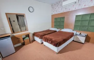 هتل ذوی القربی قم - اتاق 2 تخته (2 تخت 1 نفره)