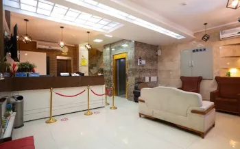 مهمانپذیر فیروزه قم - لابی