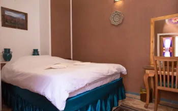 اقامتگاه سنتی باباافضل کاشان - اتاق 2 تخته (1 تخت 2 نفره)